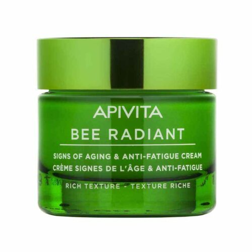 Ελαστική και νεανική επιδερμίδα με την Apivita Bee Radiant Κρέμα Αντιγήρανσης Πλούσιας Υφής και Ξεκούραστης Όψης